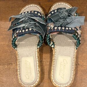 Circus by Sam Edelman Gray and Green Sandals